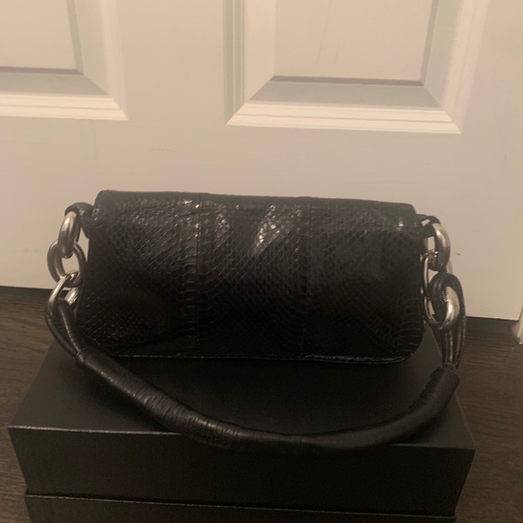 Handbag - Picture 2 of 7